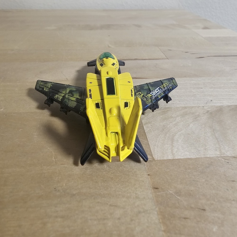 MatchBox Stealth Launch SB92 2010 Mattel Yellow & Camo - Picture 3 of 10